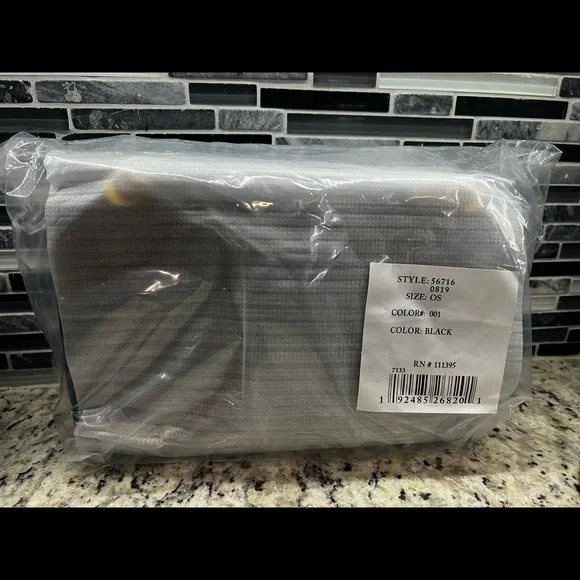 Tory Burch Fleming Convertible Shoulder Bag (Black) NOT FOR SALE - Picture 3 of 13